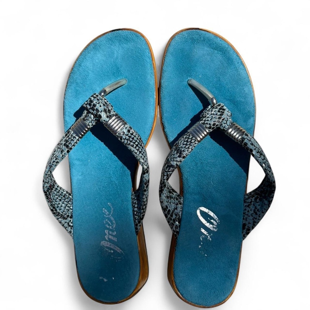 Y2K Onex platform flip flops blue snake print sandals with silver accents size 7